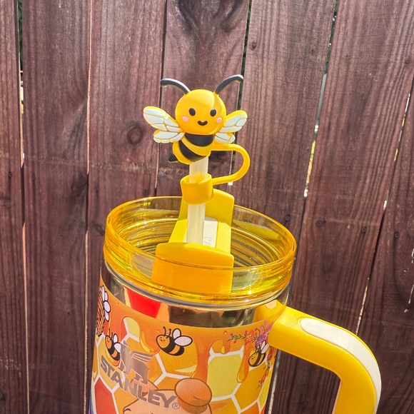 Stanley Yellow honey 40 oz Tumbler - Picture 4 of 6